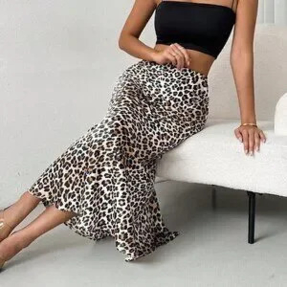 ZARA Khaki Casual Women's Leopard Print Holiday Skirt